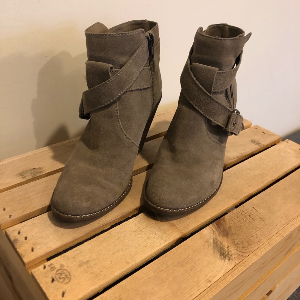 DV by Dolce Vita Booties